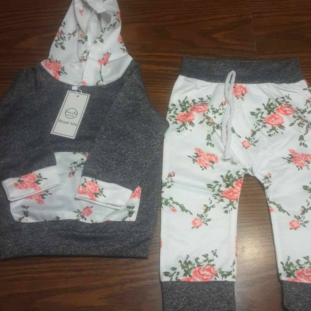 Royal Tots Jogger outfit, pants and hoodie floral design size 2t